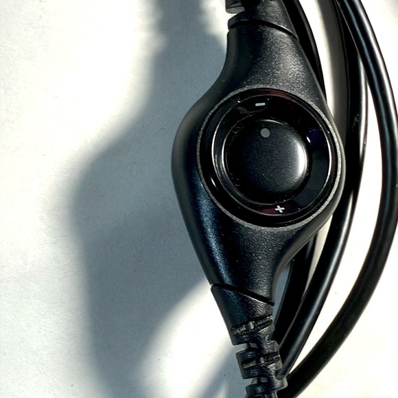 Logitech Black Wired Headset with USB Connection Model A00086 - Picture 4 of 6